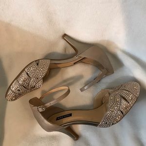 ⭐️ALEX MARIE Gold Heels⭐️